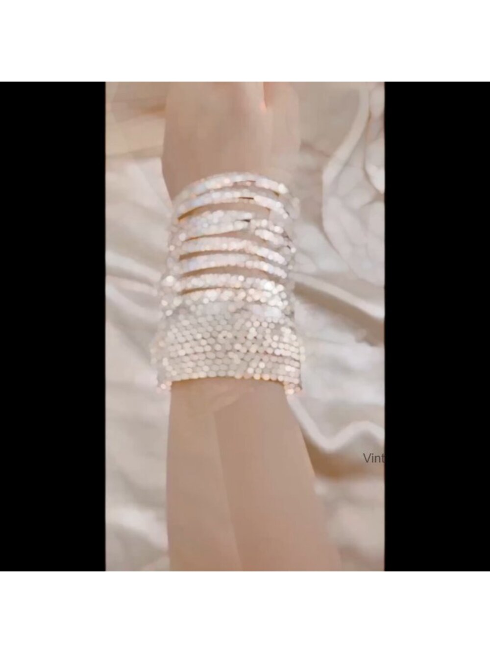 Stackable Textured Bangle Bracelet Set for Women Layering - Picture 4 of 6